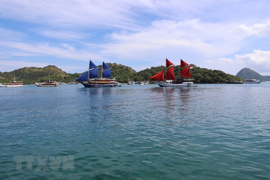 Hoạt động tham quan của các nhà lãnh đạo ASEAN nằm trong kế hoạch của Indonesia để quảng bá du lịch Labuan Bajo đến với thế giới. (Ảnh: Dương Giang/TTXVN)