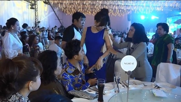 Mr Đàm tuyên bố sốc sau 'sự cố Hari Won', Trấn Thành lên tiếng ảnh 1