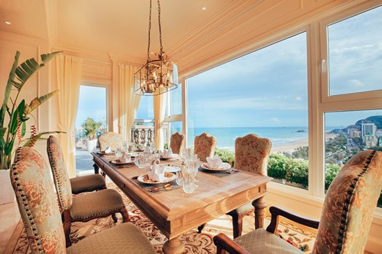 Khối tài sản gây choáng ngợp của hoa hậu Hà Kiều Anh ảnh 11