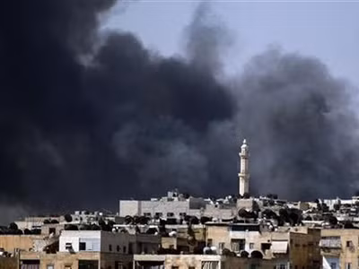 Aleppo chìm trong khói lửa