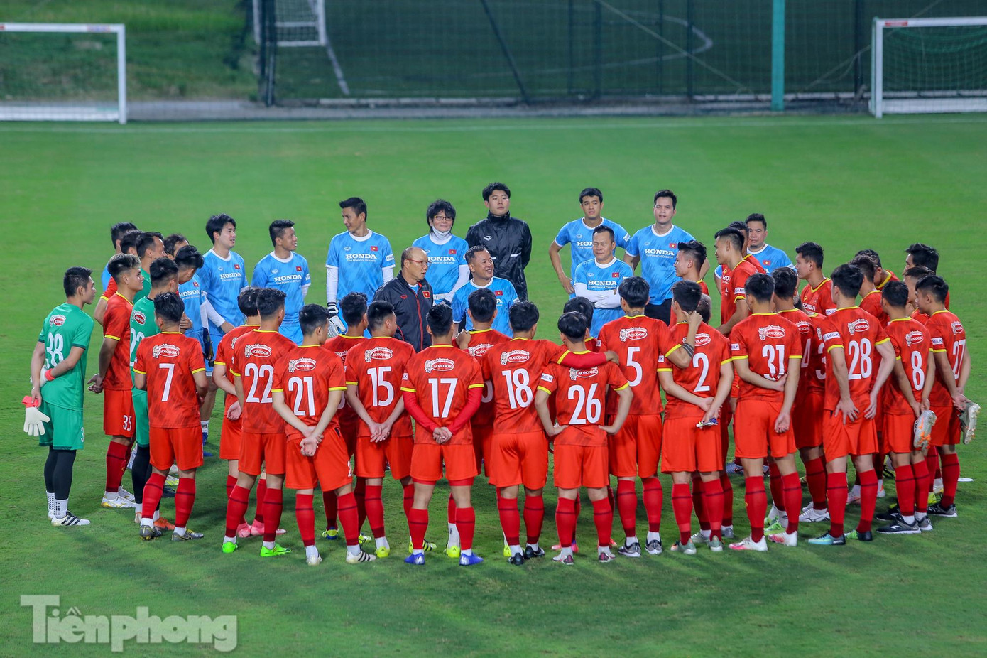 ĐT Việt Nam tiếp tục có buổi tập trong đợt tập trung chuẩn bị cho vòng loại World Cup 2022 khu vực châu Á.