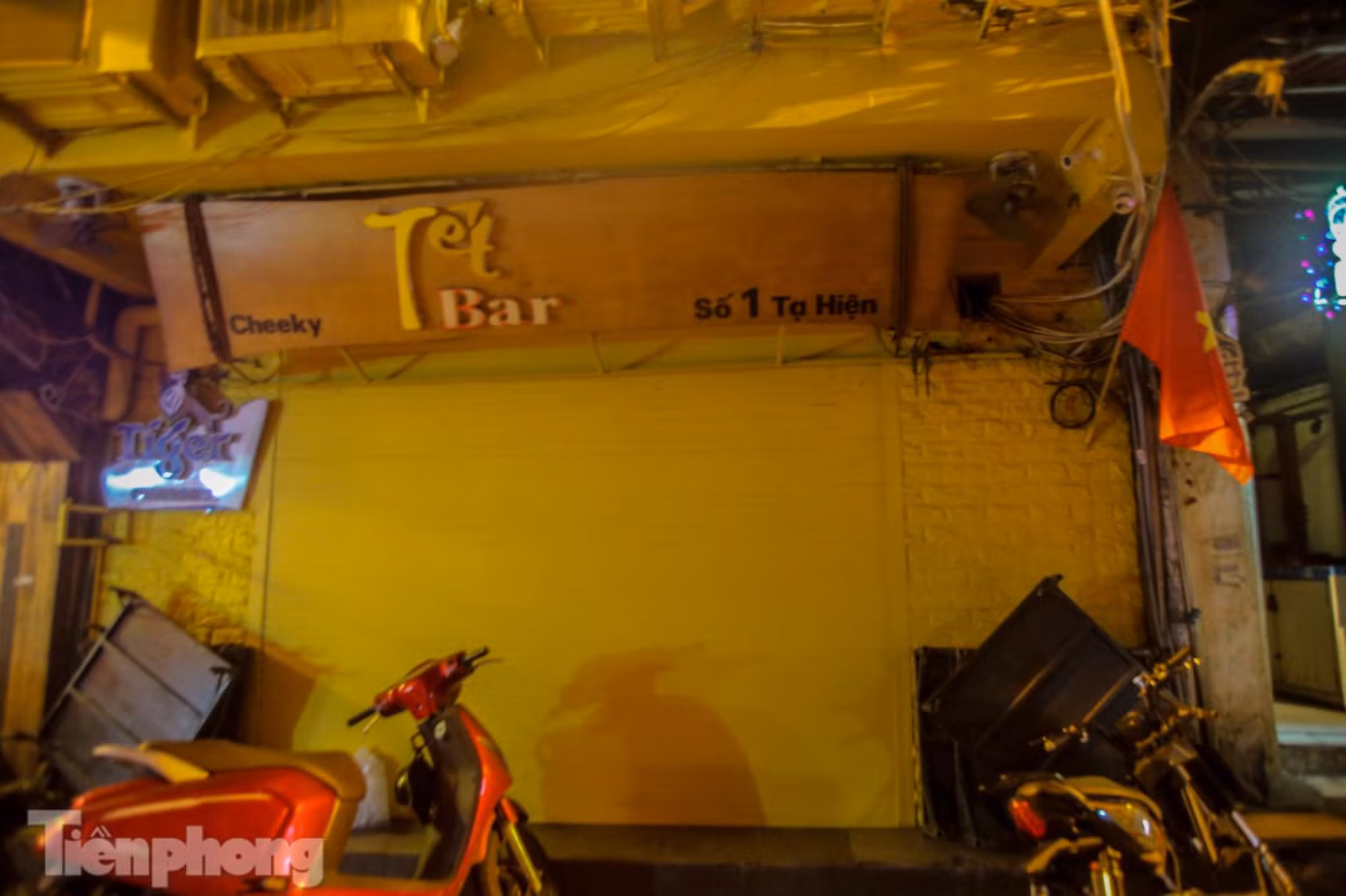 Đây là lần thứ 4 các quán bar, quán karaoke đóng cửa phòng chống dịch COVID-19.