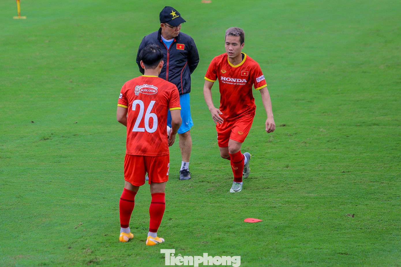 HLV người Hàn còn quan tâm đến các tân binh trong đợt tập trung lần này.