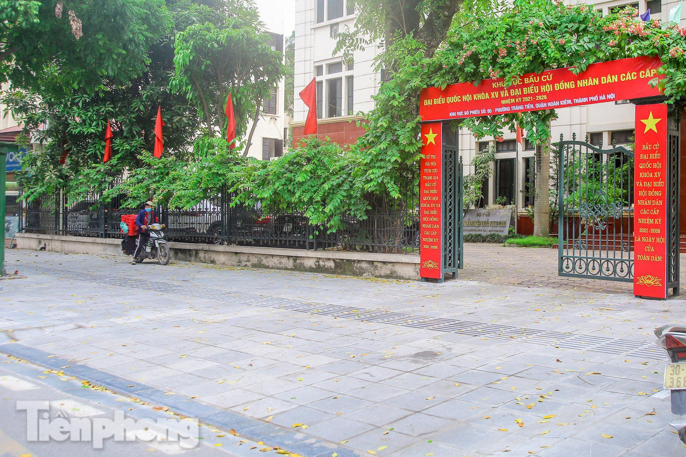 Dự án cải tạo chỉnh trang vỉa hè không chỉ nhằm cải tạo môi trường, cảnh quan đô thị nâng cao điều kiện sinh sống của người dân tại khu vực.