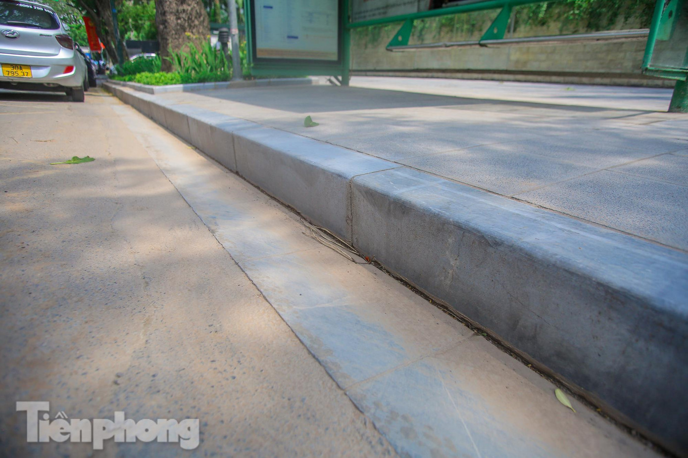 Bó vỉa đứng 18x22cm