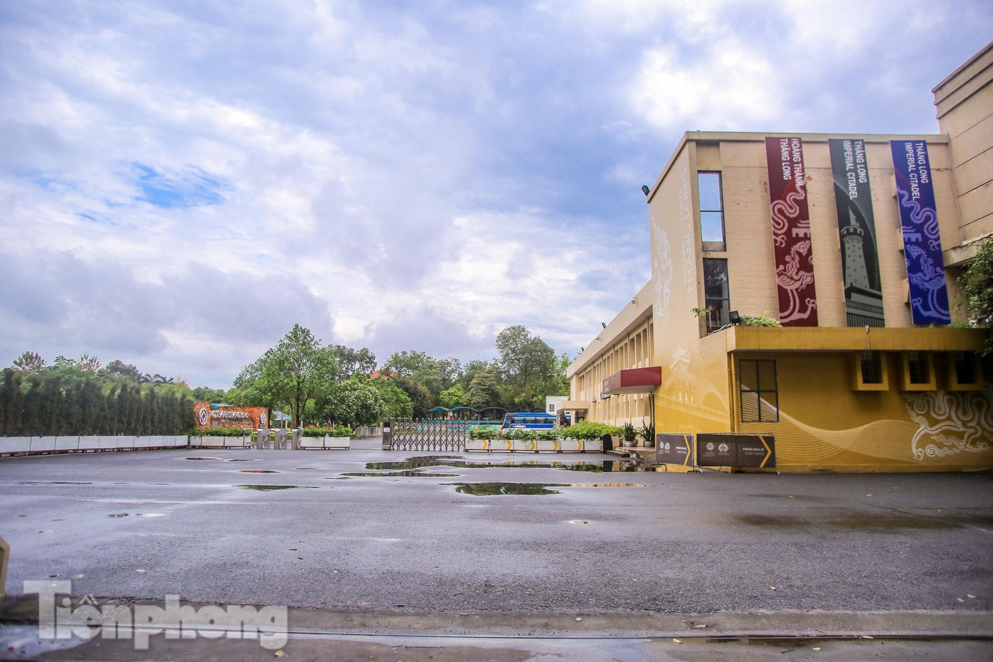 Hoàng thành Thăng Long vắng lặng Hoàng thành Thăng Long vắng lặng