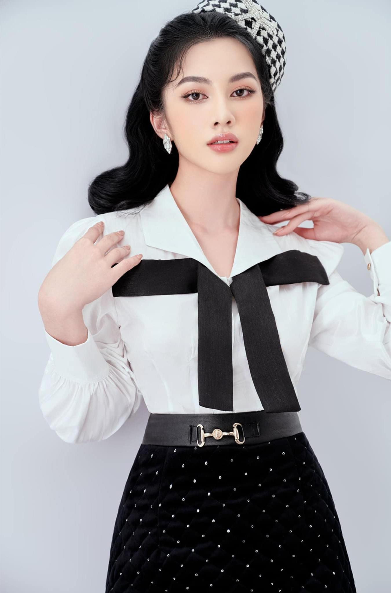 Người đẹp HHVN 2020 ngày càng xinh đẹp và quyến rũ.