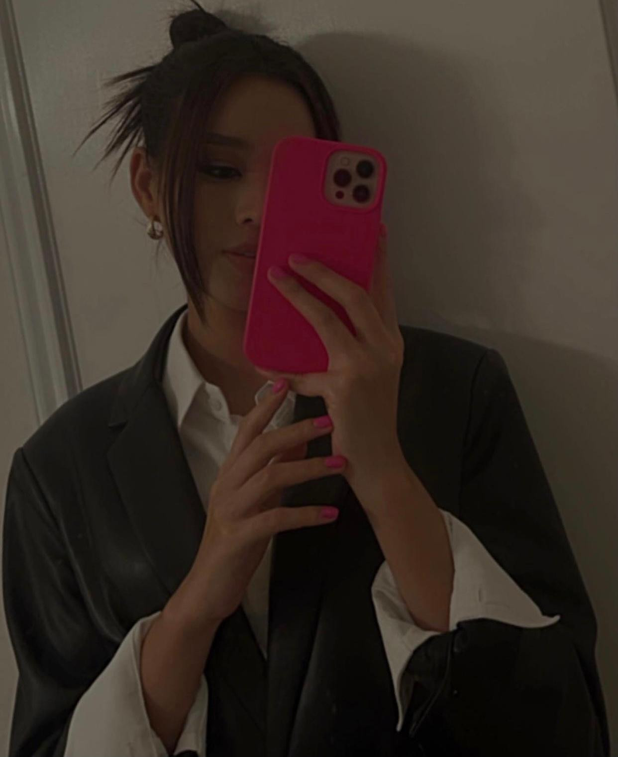 Đỗ Thị Hà đón năm mới 2022 trên đất Mỹ. Đỗ Thị Hà đón năm mới 2022 trên đất Mỹ.