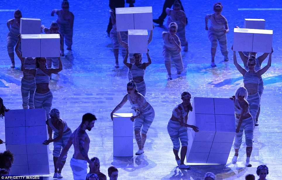 Màn biểu diễn nghệ thuật kỳ ảo 