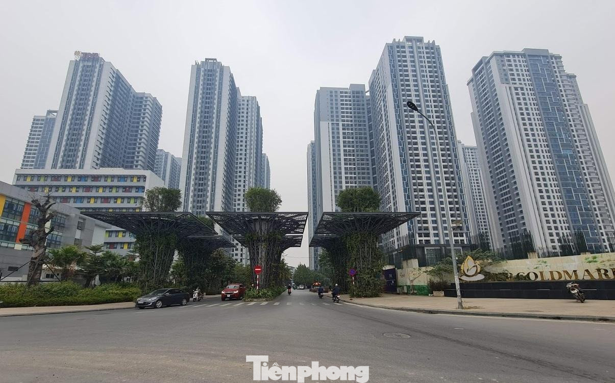 Chủ đầu tư chung cư Gold Mark City 136 Hồ Tùng Mậu (quận Bắc Từ Liêm, Hà Nội) tự ý chuyển đổi công năng phần sở hữu chung không đúng với thiết kế được duyệt ban đầu. Chủ đầu tư chung cư Gold Mark City 136 Hồ Tùng Mậu (quận Bắc Từ Liêm, Hà Nội) tự ý chuyển đổi công năng phần sở hữu chung không đúng với thiết kế được duyệt ban đầu.