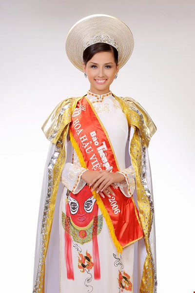 Đại học Ngoại thương - cái nôi đào tạo hoa hậu ảnh 2