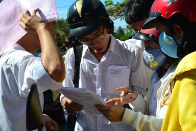 Cùng nhau bàn luận về đề thi