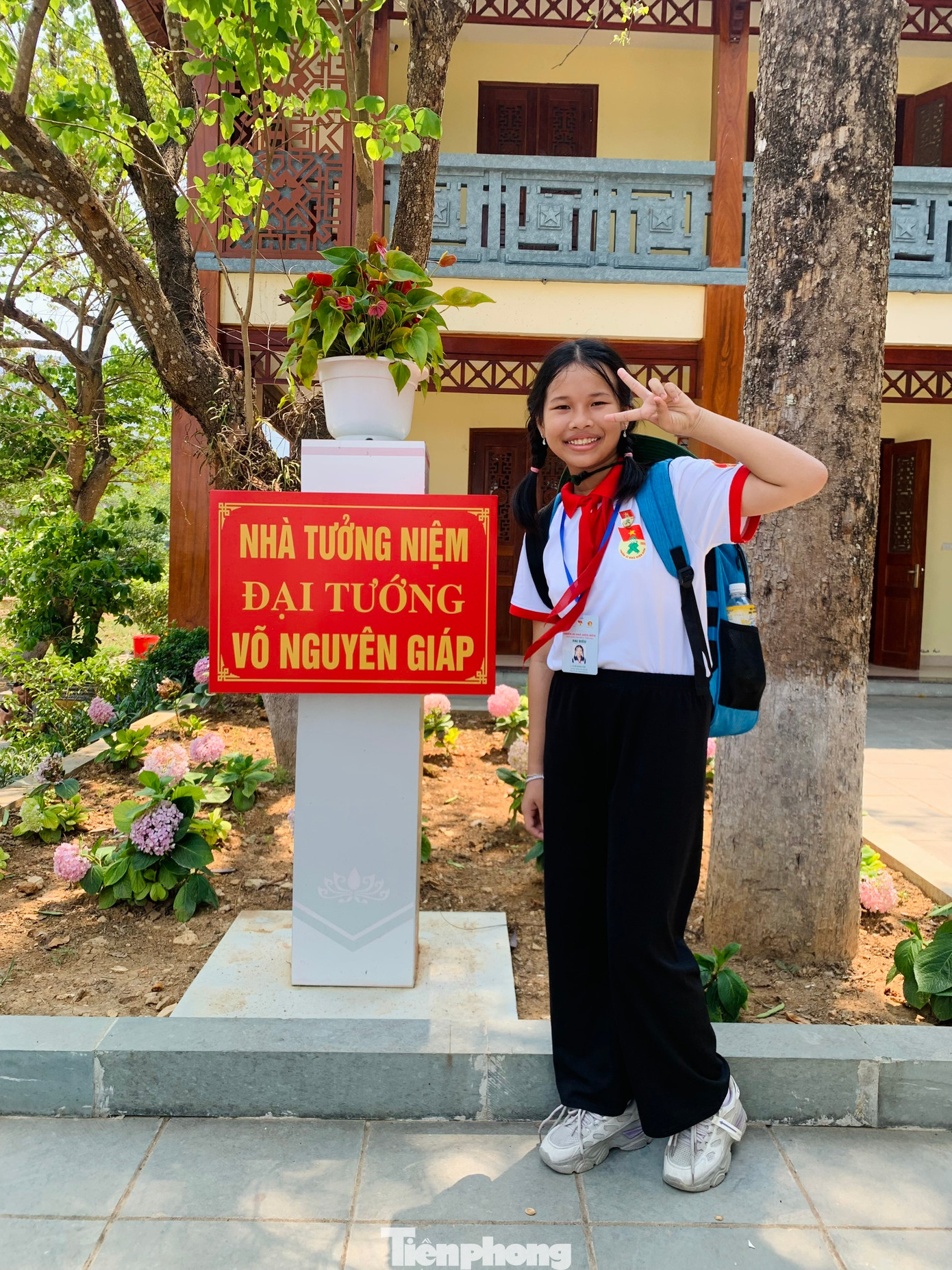 Em Lê Đỗ Khánh Vân Em Lê Đỗ Khánh Vân