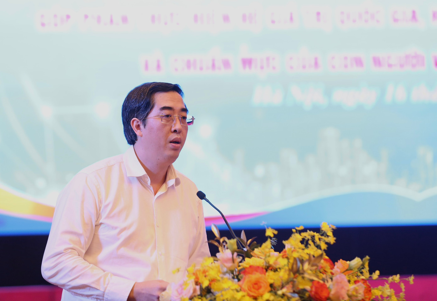 TS. Lê Hải - Ủy viên Ban Biên tập, Trưởng ban Tạp chí Cộng sản điện tử TS. Lê Hải - Ủy viên Ban Biên tập, Trưởng ban Tạp chí Cộng sản điện tử