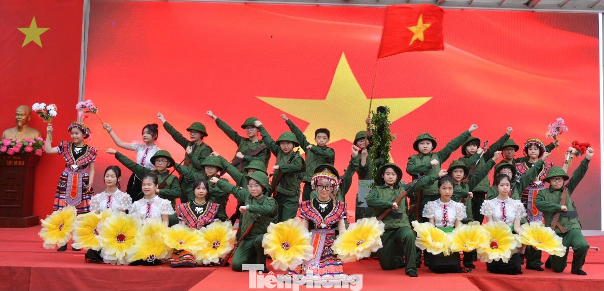 Các tiết mục văn nghệ biểu diễn tại lễ tổng kết, trao giải cuộc thi