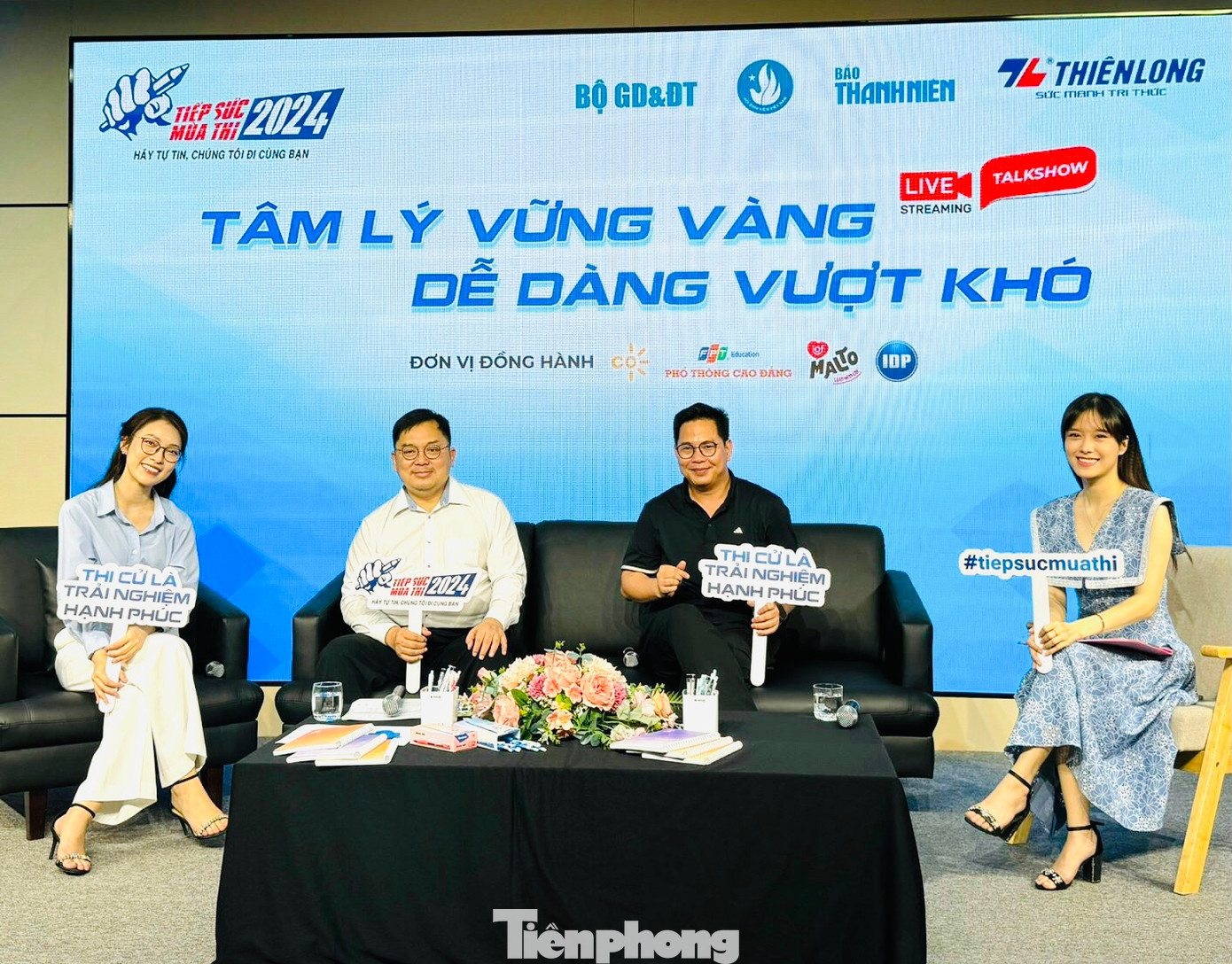 Các khách mời tham gia chương trình