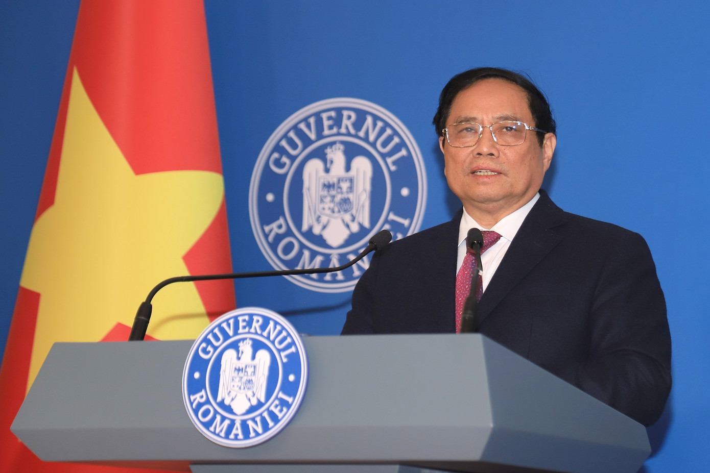 Thủ tướng Phạm Minh Chính khẳng định với người đồng cấp Romania: "Chúng ta đang ở thời điểm thiên thời, địa lợi, nhân hòa để phát triển mối quan hệ hai nước".