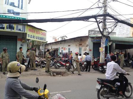 Cảnh sát giải cứu thành công con tin bị khống chế nhiều giờ ảnh 1