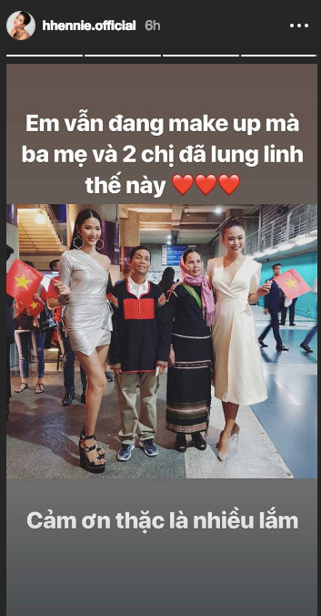 Bố mẹ H'Hen Niê vỡ oà khi con gái lọt top 5 Miss Universe 2018 ảnh 2