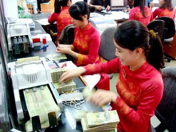 Nhiều chuyên gia cho rằng, NHNN hiện đang quản lý theo kiểu “chạy theo” các NHTM