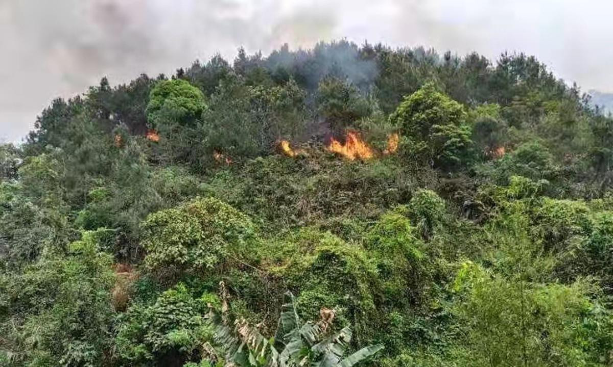 Khu vực máy bay rơi nằm gần thành phố Ngô Châu (Khu tự trị Choang Quảng Tây), có địa hình phức tạp. Ảnh: Hoàn cầu Thời báo