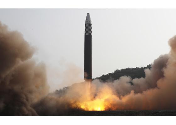 Nhà Trắng cũng đưa ra tuyên bố tương tự và kêu gọi Bình Nhưỡng chấm dứt ngay các hành động gây bất ổn. Ảnh: Rodong Sinmun Nhà Trắng cũng đưa ra tuyên bố tương tự và kêu gọi Bình Nhưỡng chấm dứt ngay các hành động gây bất ổn. Ảnh: Rodong Sinmun