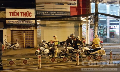 Xe khách đâm xe máy trong đêm, nam thanh niên chết thảm ảnh 1