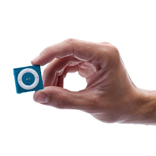 Chiếc máy nghe nhạc rất nhỏ gọn. Chiếc máy nghe nhạc rất nhỏ gọn