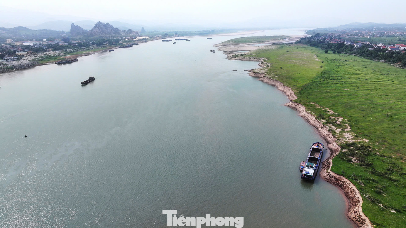 Khu vực mỏ cát của doanh nghiệp. Khu vực mỏ cát của doanh nghiệp.