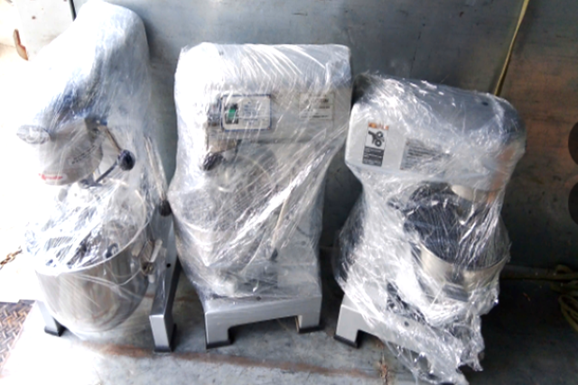 Ba chiếc máy được giao cho khách hàng nhưng đã thu lại