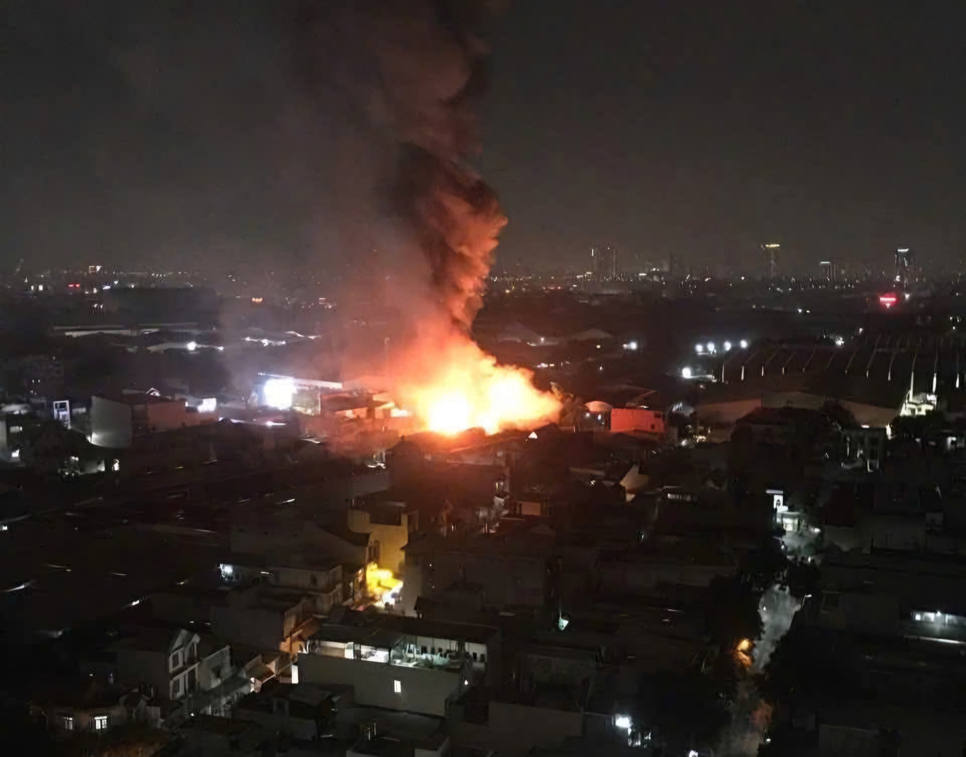 Hiện trường vụ cháy nhìn từ trên cao