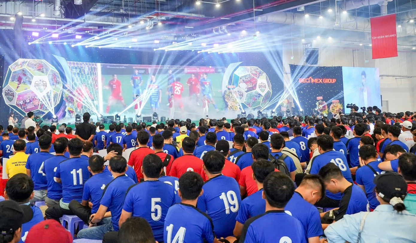 Gần 200 đội bóng tham dự giải Gần 200 đội bóng tham dự giải