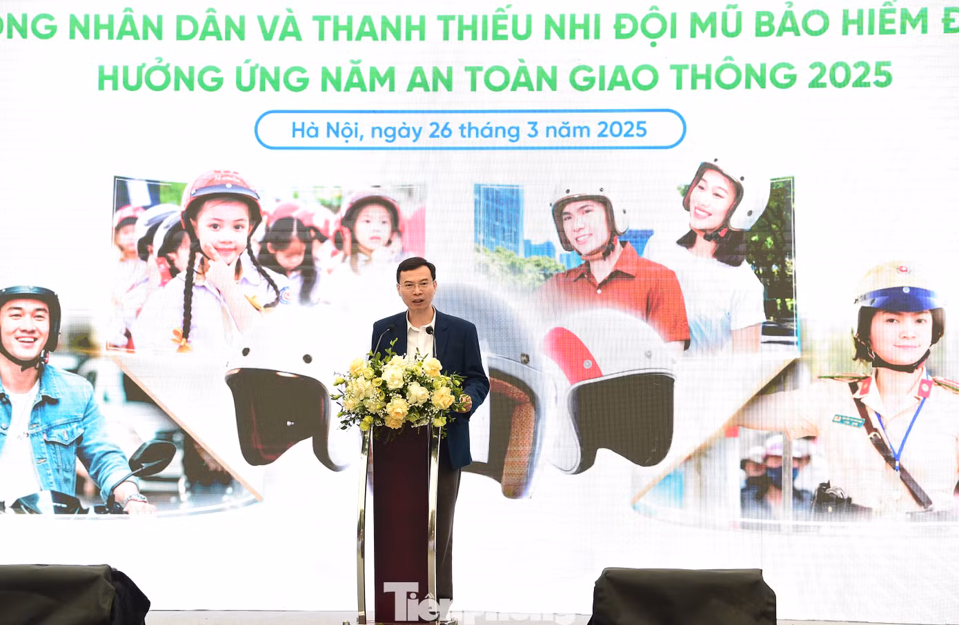 Ông Trần Hữu Minh – Chánh Văn phòng Ủy ban ATGT Quốc gia cho biết, theo thống kê, đội mũ bảo hiểm đạt Quy chuẩn kỹ thuật Quốc gia giúp giảm 42% tỉ lệ tử vong và 69% tỉ lệ chấn thương đầu do va chạm giao thông. Mũ bảo hiểm đạt chuẩn có vỏ cứng chịu lực, có lớp đệm hấp thụ xung động và tem hợp quy hàng hóa.