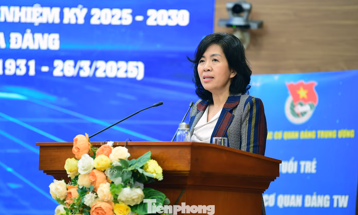 Bà Nguyễn Thị Hoàng Vân phát biểu tại chương trình. Ảnh: Xuân Tùng