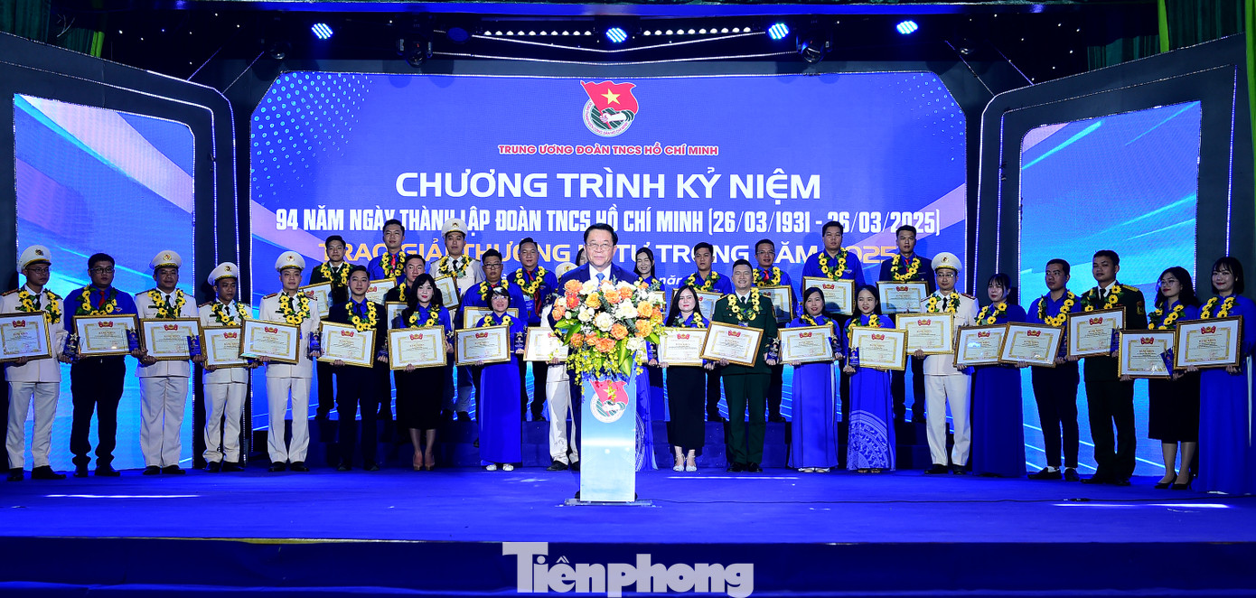 Ông Nguyễn Trọng Nghĩa - Ủy viên Bộ Chính trị, Bí thư Trung ương Đảng, Trưởng ban Tuyên giáo và Dân vận Trung ương phát biểu tại chương trình. Ảnh: Xuân Tùng