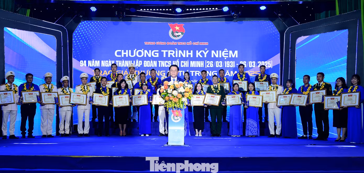 Ông Nguyễn Trọng Nghĩa - Ủy viên Bộ Chính trị, Bí thư Trung ương Đảng, Trưởng ban Tuyên giáo và Dân vận Trung ương phát biểu tại chương trình. Ảnh: Xuân Tùng