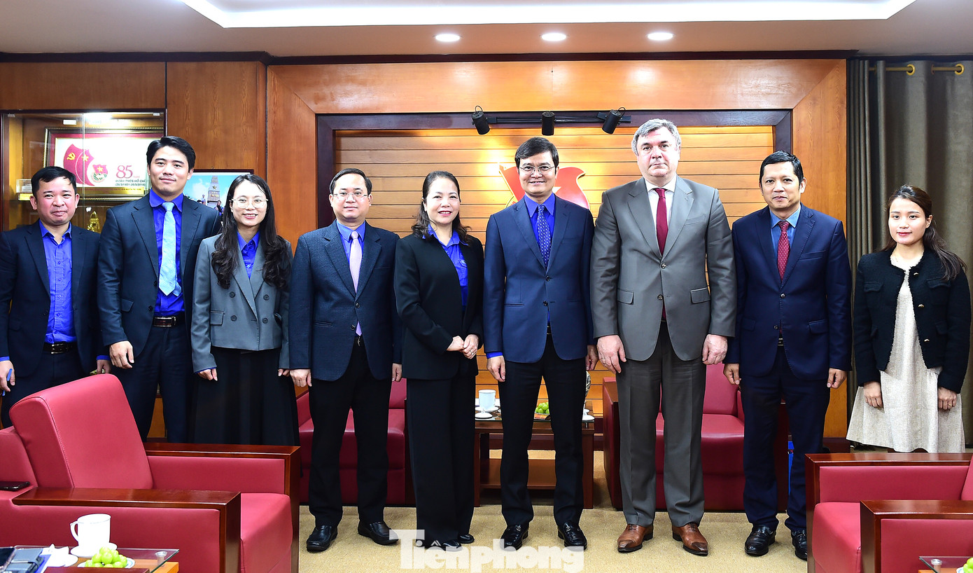 Các đại biểu chụp ảnh lưu niệm tại buổi tiếp. Ảnh: Xuân Tùng