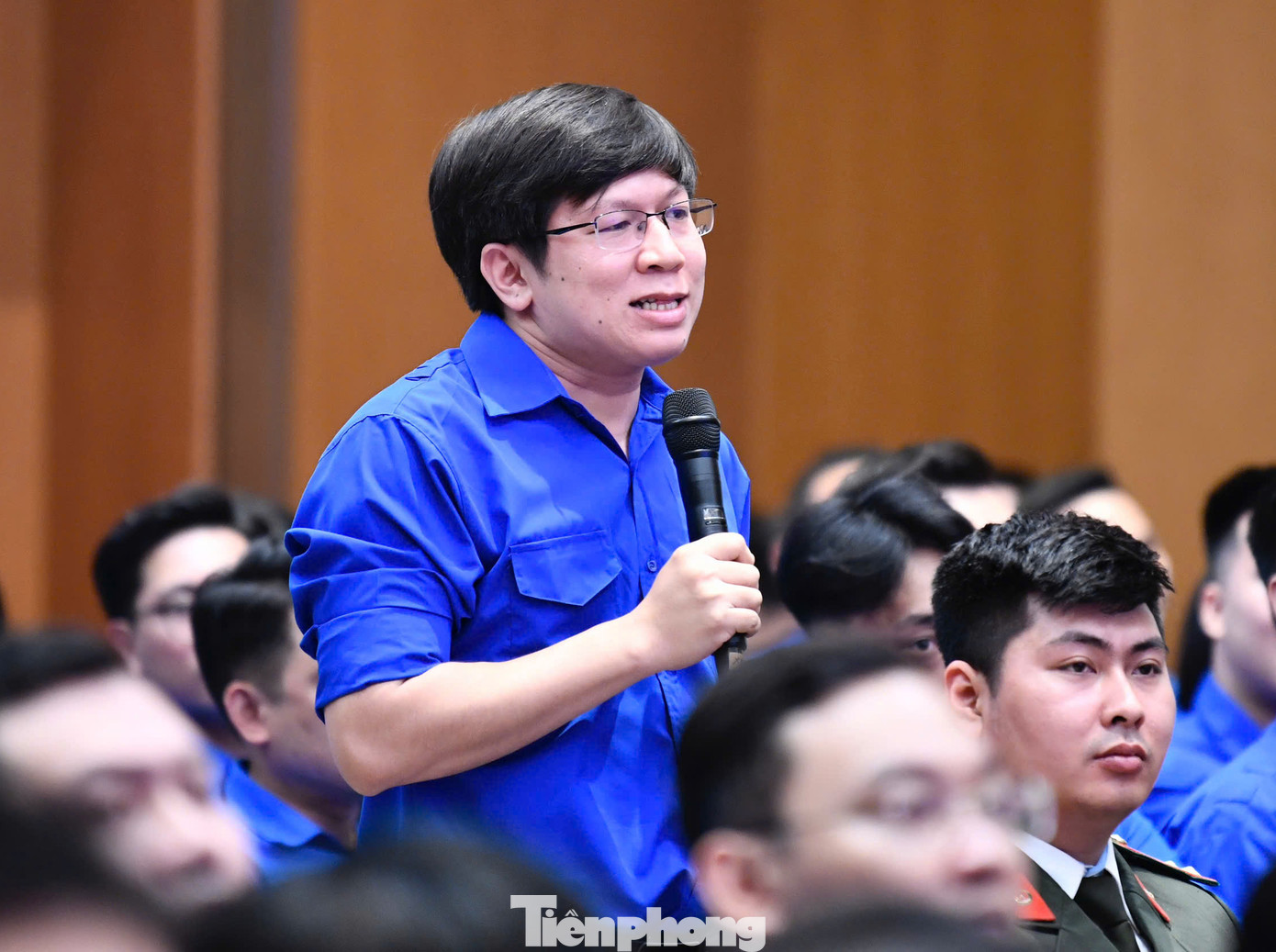 TS. Lê Kim Hùng – Gương mặt trẻ Việt Nam triển vọng năm 2024 đặt câu hỏi tại chương trình.