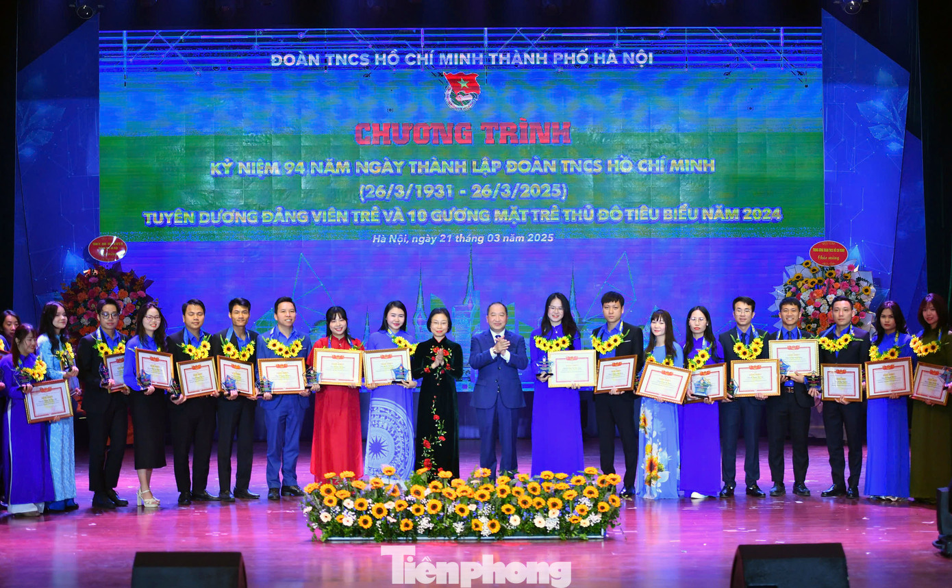 Các đảng viên trẻ được tuyên dương có độ tuổi không quá 35; có thành tích tiêu biểu, xuất sắc trong học tập, lao động, công tác tại các địa phương, đơn vị trên địa bàn Thành phố; là cán bộ Đoàn có thành tích trong công tác Đoàn và phong trào thanh thiếu nhi; có phẩm chất đạo đức tốt, có uy tín và ảnh hưởng tốt trong đoàn viên, thanh, thiếu nhi...