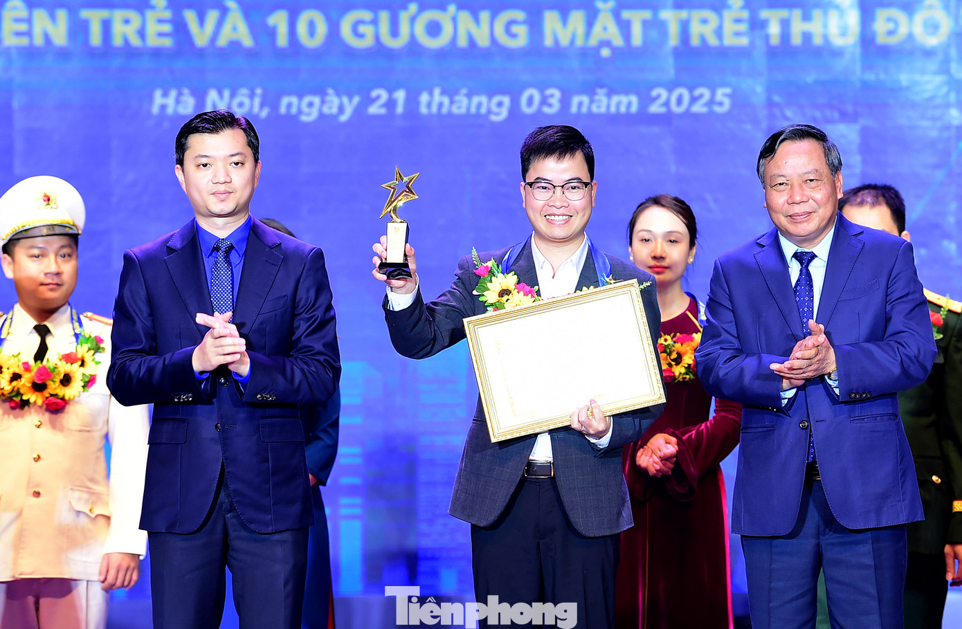 10 Gương mặt trẻ Thủ đô tiêu biểu năm 2024 gồm: TS. Phạm Huy Hiệu; PGS. TS Trần Ngọc Mai; doanh nhân Lê Thị Hồng; Vũ Thị Phương Thanh (Diễn viên Bảo Thanh); Thiếu tá Nguyễn Văn Tuấn; Thiếu tá Trịnh Minh Tùng; tình nguyện viên Lê Văn Phúc; Bác sĩ Lê Quang Minh; kỳ thủ Lê Tuấn Minh; cầu thủ Đỗ Duy Mạnh.