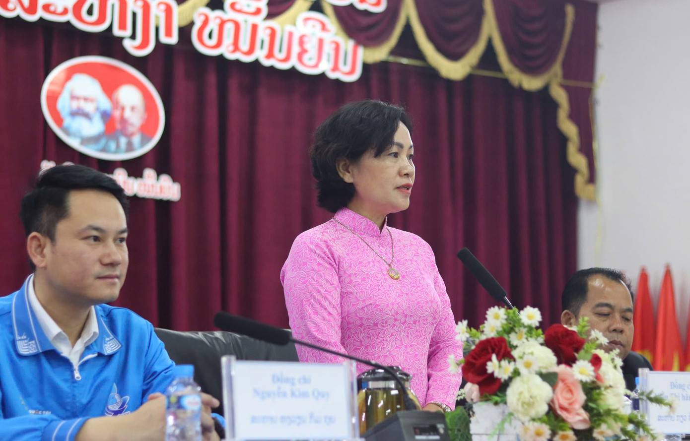 Bà Kiều Thị Hằng Phúc - Tổng Lãnh sự Việt Nam tại Luông Pha Băng phát biểu tại chương trình. Ảnh: BTC