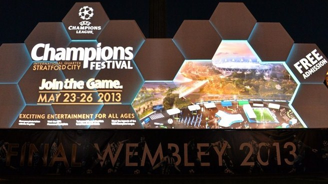 Người hâm mộ hâm nóng trận chung kết Champions League bằng các hoạt dộng bên lề