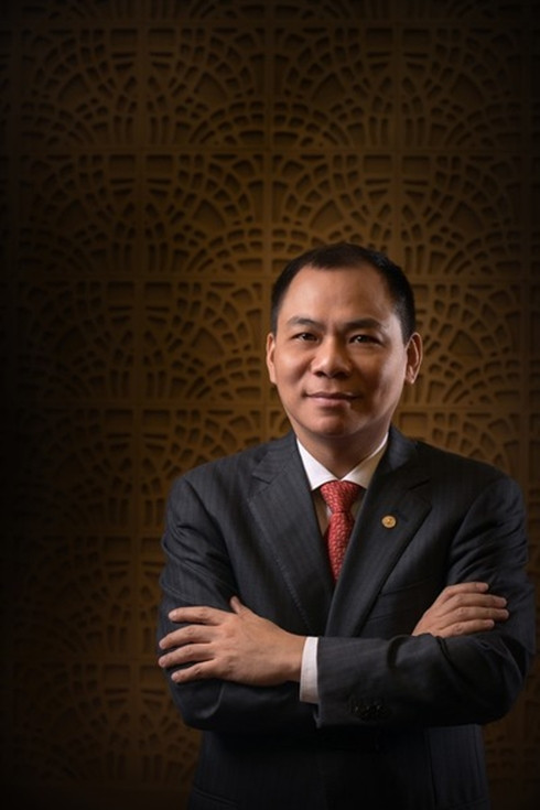 Không chỉ là tỷ phú đầu tiên của Việt Nam lọt vào danh sách do tạp chí Mỹ công bố, ông chủ của Vingroup còn là một trong 10 tỷ phú mới xuất sắc nhất của Forbes. Không chỉ là tỷ phú đầu tiên của Việt Nam lọt vào danh sách do tạp chí Mỹ công bố, ông chủ của Vingroup còn là một trong 10 tỷ phú mới xuất sắc nhất của Forbes