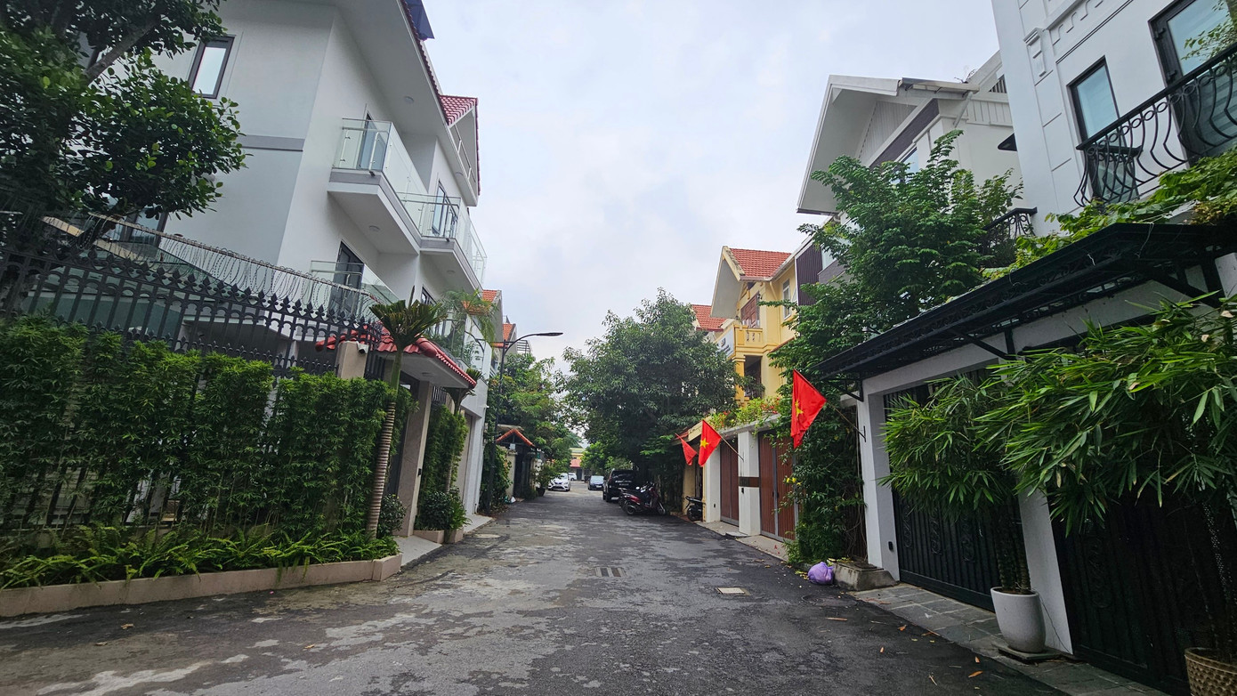 Liên quan KĐT mới Trung Văn, cơ quan chức năng TP Hà Nội vừa có văn bản yêu cầu chủ đầu tư dự án là Công ty Hancic thực hiện báo cáo kết quả kiểm tra, xử lý sau kiểm tra đối với doanh nghiệp này.