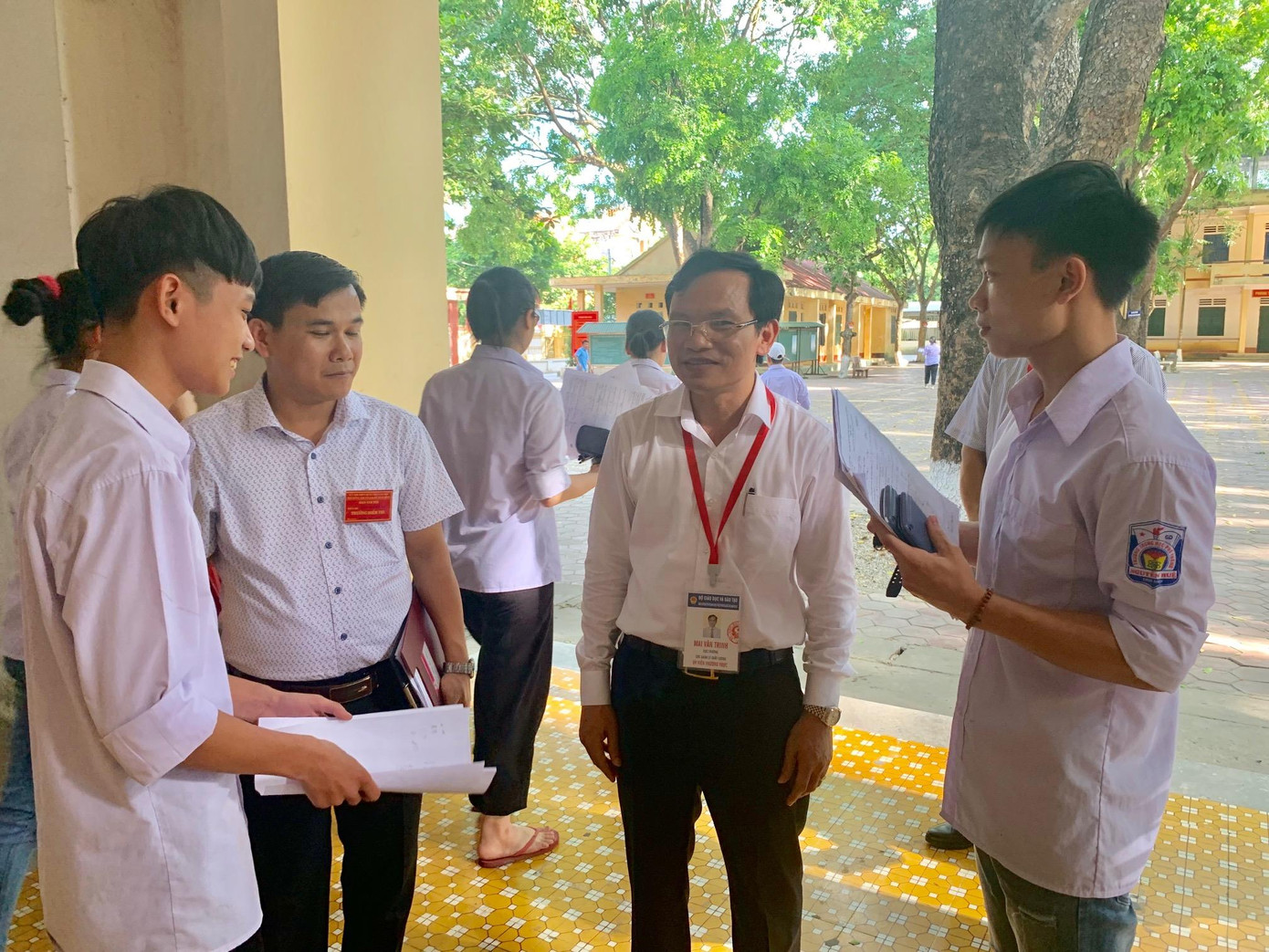 Bộ GD&ĐT họp báo nóng thi THPT 2019: Chưa thấy gian lận có tổ chức ảnh 22