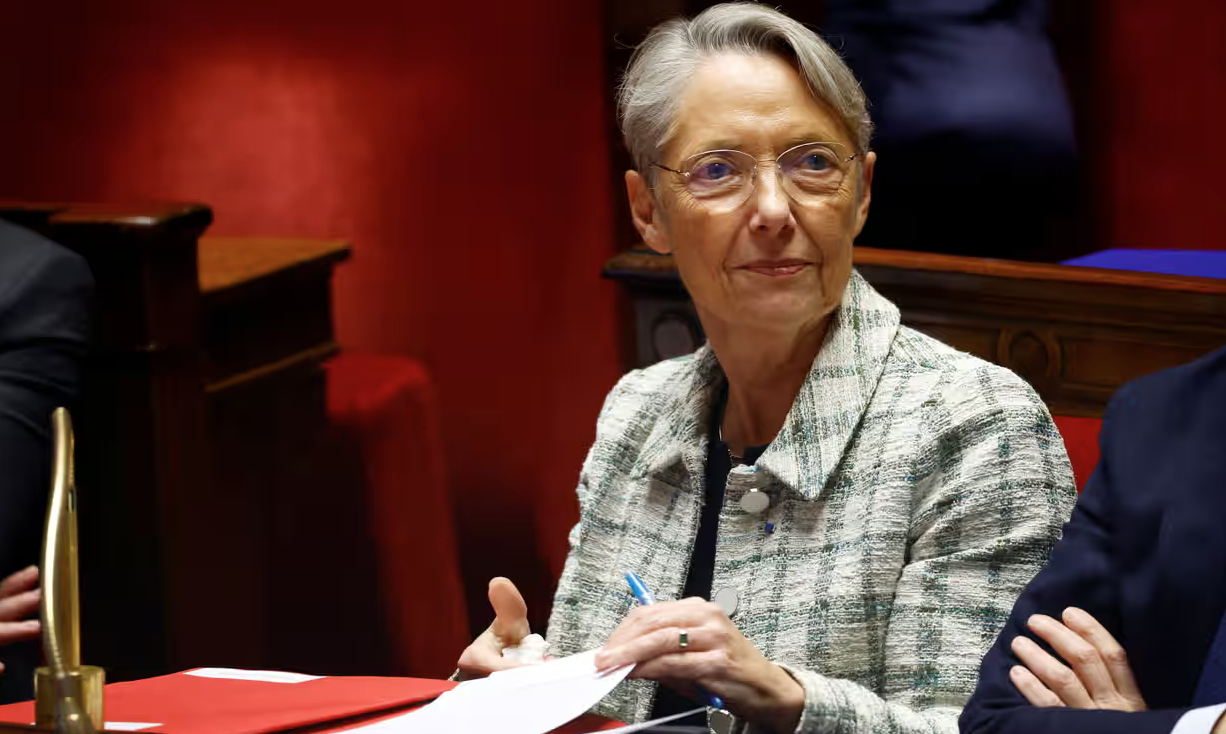 Thủ tướng Pháp Élisabeth Borne nói bà từ chức do ông Macron mong muốn một người khác đảm nhận vị trí của mình (Ảnh: Reuters). Thủ tướng Pháp Élisabeth Borne nói bà từ chức do ông Macron mong muốn một người khác đảm nhận vị trí của mình (Ảnh: Reuters).