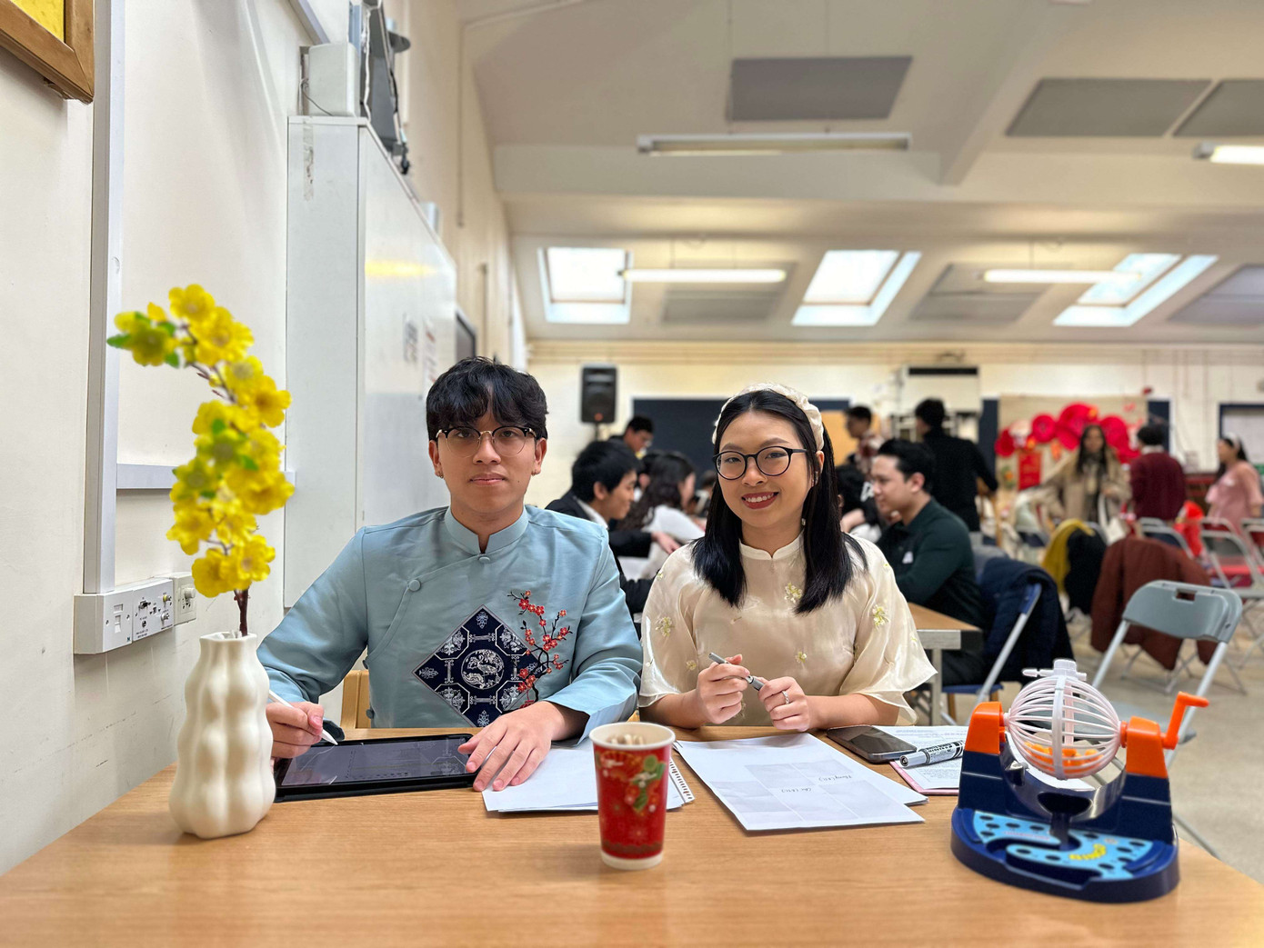 Bàn check-in của sự kiện (Ảnh: Việt Long).