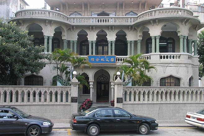 Cảnh tượng vẫn vậy, nhưng thay vào đó là những xe đời mới. Ảnh: Wikipedia