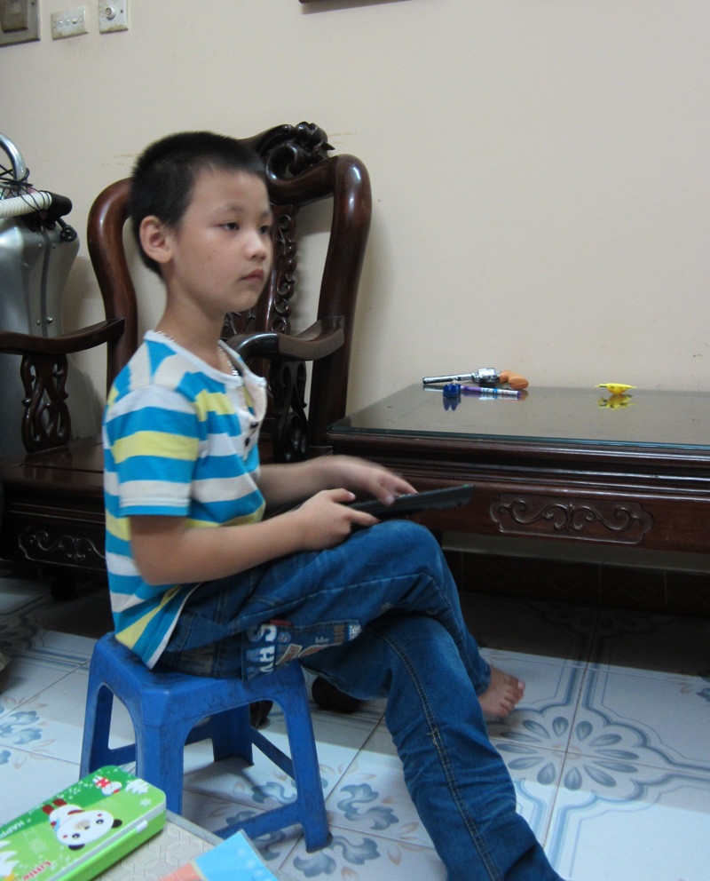 Phút giải lao sau giờ học ở nhà