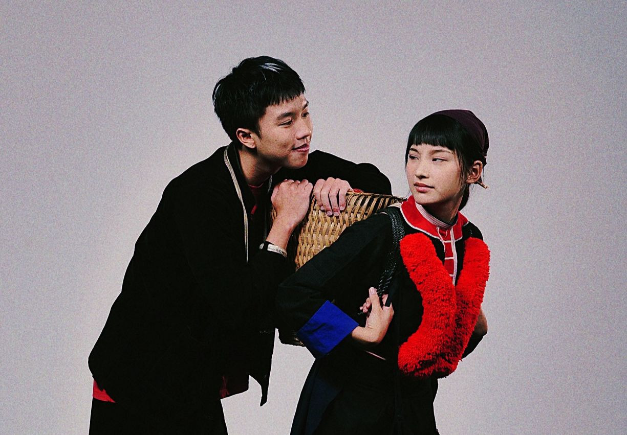 Câu chuyện của Chải và Pu đang thu hút bàn luận sôi nổi của giới trẻ. Ảnh: Phim Đi giữa trời rực rỡ. Câu chuyện của Chải và Pu đang thu hút bàn luận sôi nổi của giới trẻ. Ảnh: Phim Đi giữa trời rực rỡ.